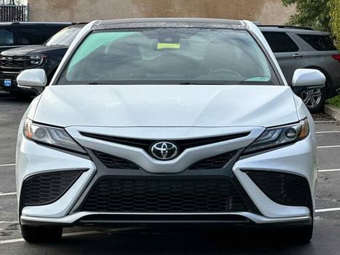 Used 2021 Toyota Camry XSE image 6