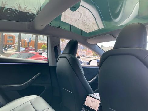 Used 2024 Tesla Model 3 Long Range AWD/4WD image 64
