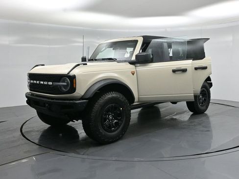 New 2026 Ford Bronco Badlands image 30