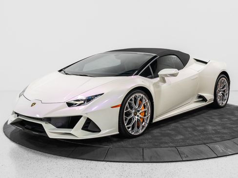 Used 2024 Lamborghini Huracan EVO AWD/4WD image 15
