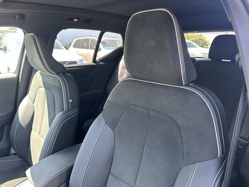 Certified 2023 Volvo XC40 Recharge Ultimate w/ Protection Package Premier image 19