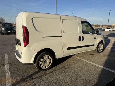Used 2021 RAM ProMaster City Tradesman SLT FWD image 3