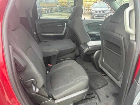 Used 2012 GMC Acadia SLE image 10