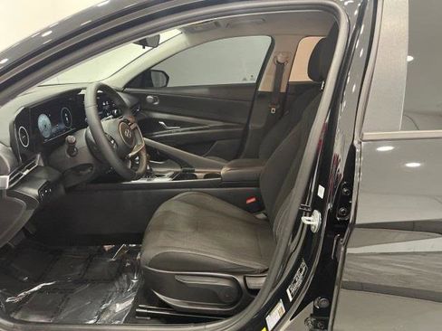Used 2022 Hyundai Elantra SEL w/ Convenience Package image 12