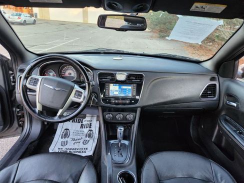 Used 2012 Chrysler 200 Limited image 31