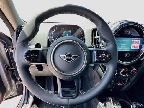 Certified 2024 MINI Cooper Countryman S w/ Premium Package FWD image 11