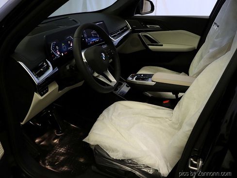 New 2026 BMW X1 xDrive28i w/ Technology Package image 11