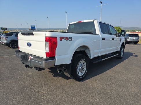 Used 2019 Ford F250 XLT w/ XLT Value Package AWD/4WD image 9