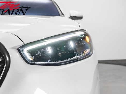 Used 2024 Mercedes-Benz S 580e 4MATIC Sedan image 11
