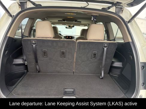 Used 2019 Honda Pilot Touring image 16