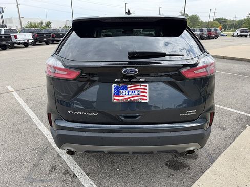 Used 2023 Ford Edge Titanium AWD/4WD image 4
