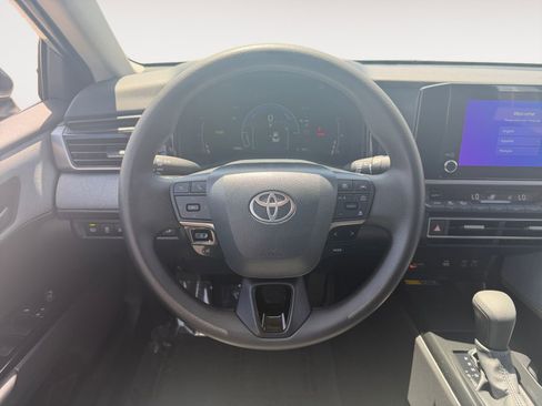 Certified 2025 Toyota Camry LE image 12