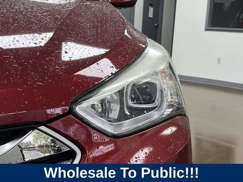 Used 2015 Hyundai Santa Fe Sport w/ Option Group 02 FWD image 10