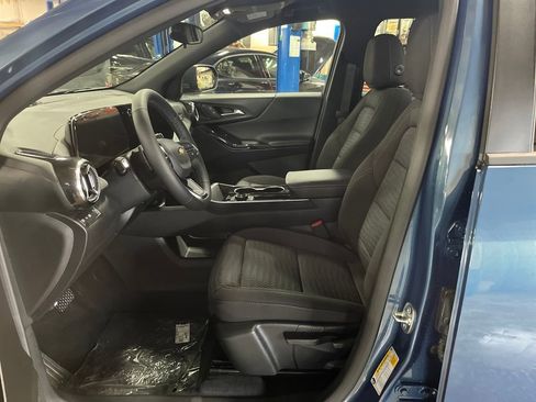 New 2026 Chevrolet Equinox LT FWD image 9