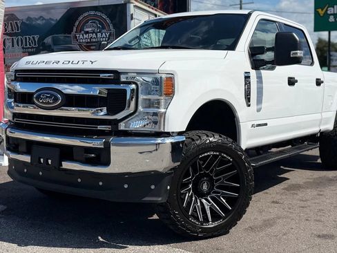 Used 2021 Ford F250 XLT w/ FX4 Off-Road Package AWD/4WD image 4