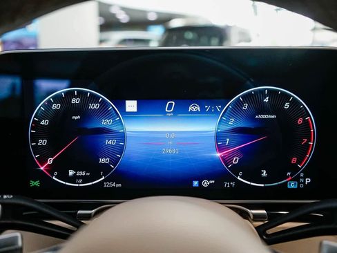 Certified 2024 Mercedes-Benz Maybach S 680 4MATIC image 29