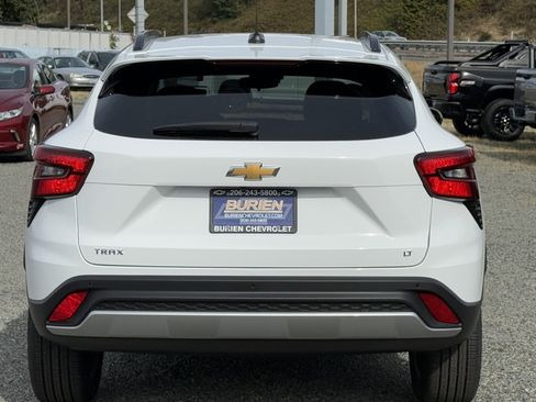 New 2026 Chevrolet Trax LT w/ Driver Confidence Package image 4