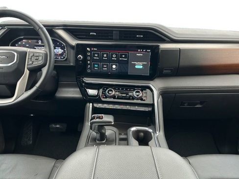 Certified 2025 GMC Sierra 1500 Denali w/ Denali Reserve Package AWD/4WD image 16