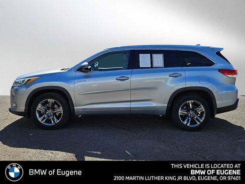 Used 2018 Toyota Highlander Limited Platinum AWD/4WD image 6