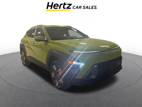 Used 2025 Hyundai Kona SEL image 1