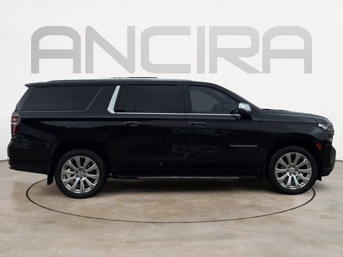 Used 2023 Chevrolet Suburban Premier w/ Advanced Technology Package image 11