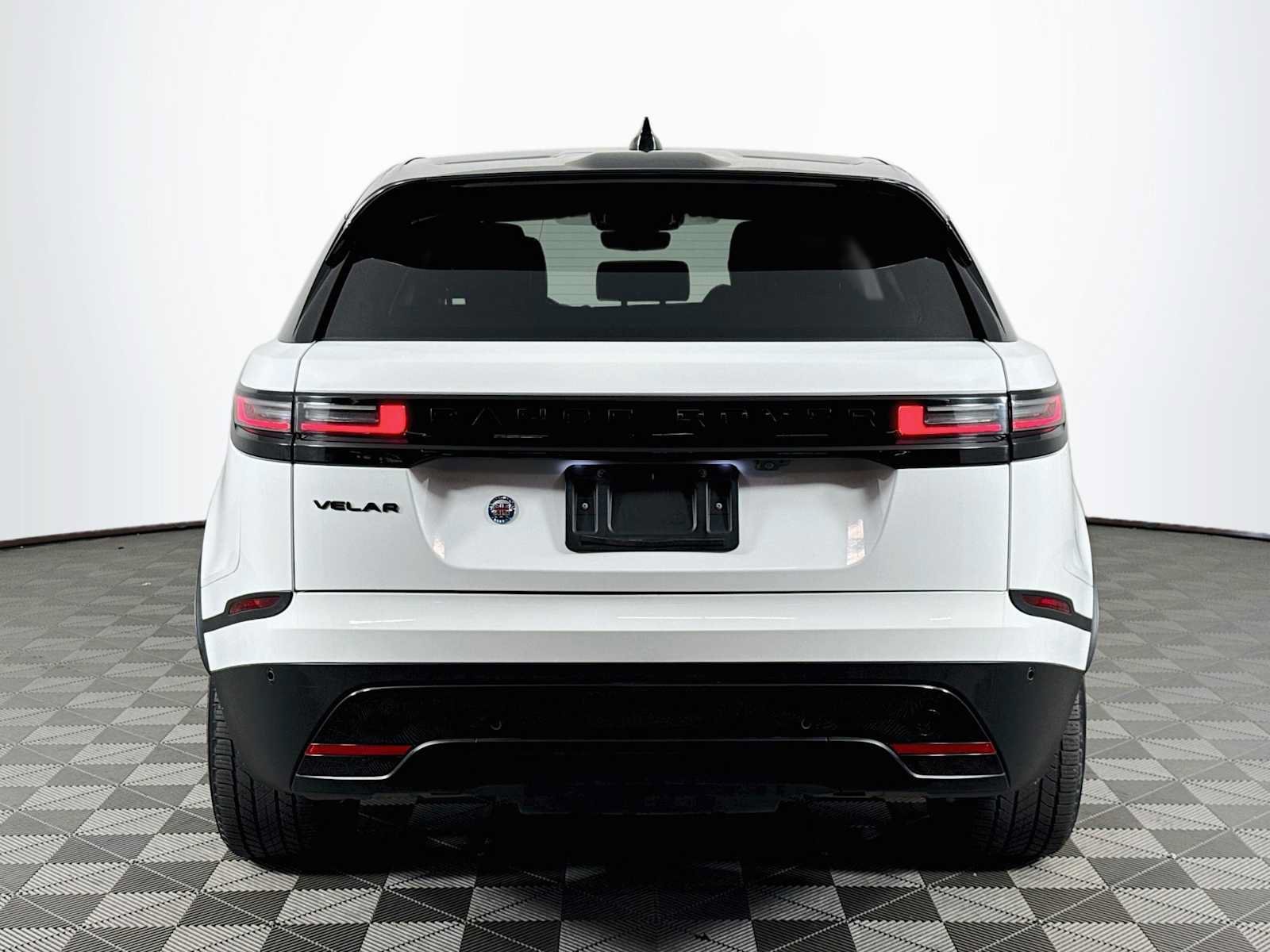 Used 2024 Land Rover Range Rover Velar S AWD/4WD image 6