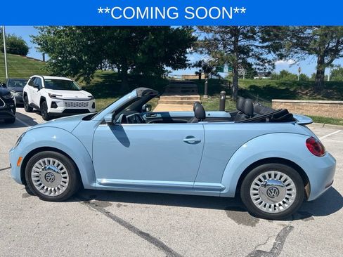 Used 2014 Volkswagen Beetle 2.5 FWD image 11