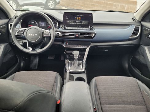 Used 2022 Kia Seltos S image 14