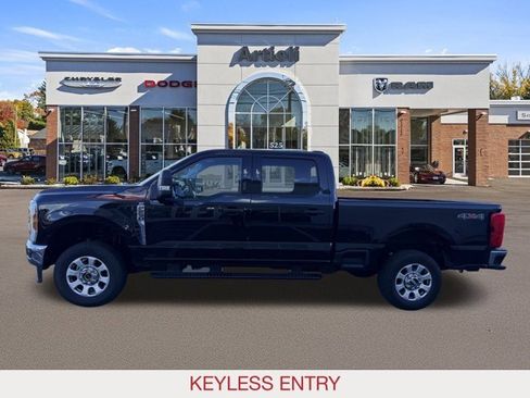 Used 2024 Ford F250 XLT w/ Snow Plow Prep Package image 5