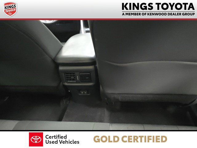Used 2022 Toyota RAV4 XLE w/ Convenience Package FWD image 12