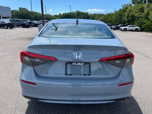 Used 2022 Honda Civic Sport image 16