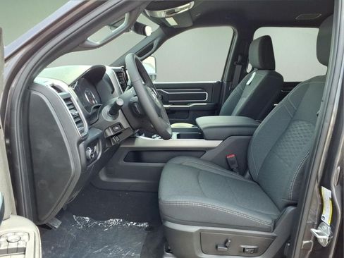 New 2026 RAM 2500 Big Horn AWD/4WD image 5