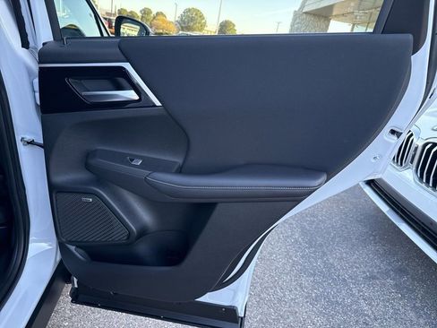 New 2026 Mitsubishi Outlander ES image 30