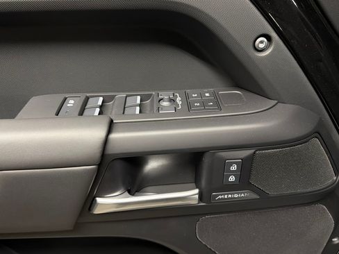 New 2026 Land Rover Defender 110 S AWD/4WD image 14