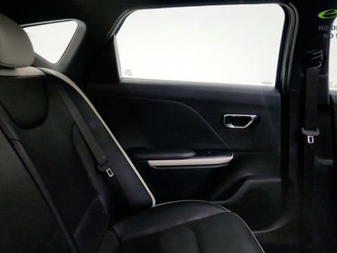 Used 2025 Kia K4 GT-Line Turbo FWD image 39