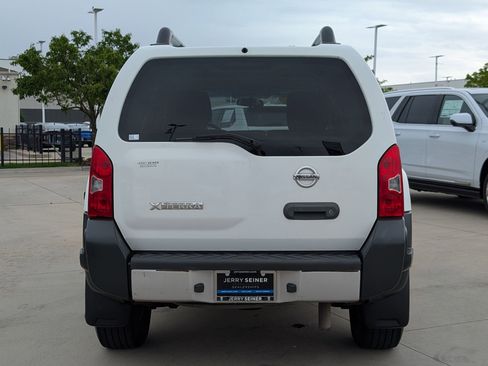 Used 2013 Nissan Xterra S AWD/4WD image 4