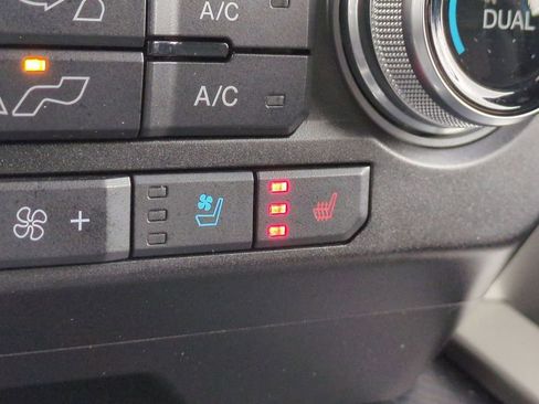 Used 2020 Ford F150 Lariat w/ Equipment Group 502A Luxury image 39