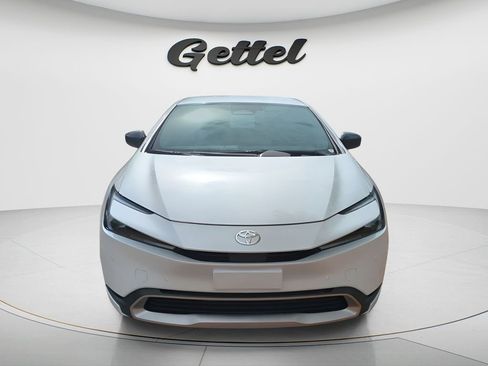 New 2026 Toyota Prius Plug-In Hybrid FWD image 9