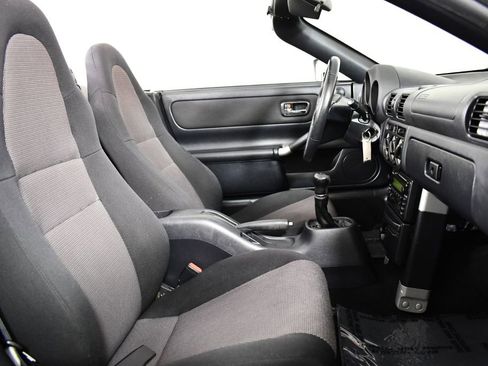 Used 2000 Toyota MR2 image 26