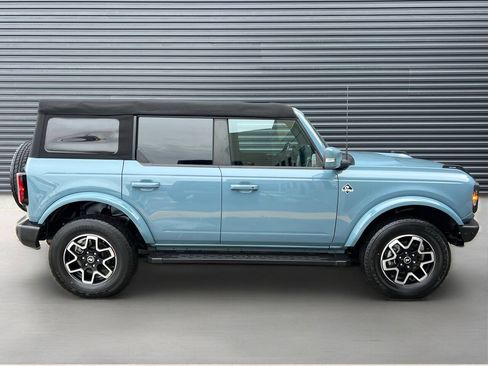 Used 2023 Ford Bronco Outer Banks AWD/4WD image 10