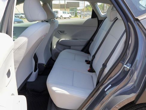 New 2026 Hyundai Kona SE image 9