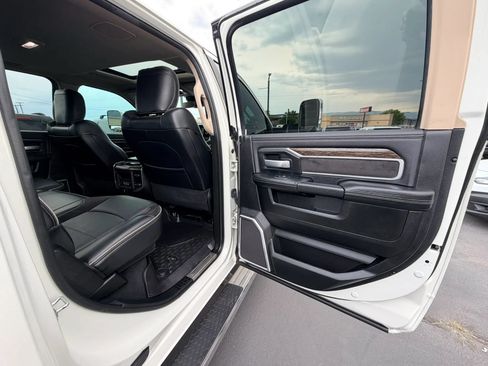 Used 2019 RAM 3500 Laramie AWD/4WD image 22