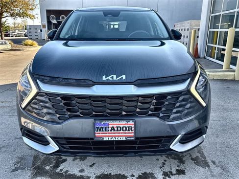 Used 2023 Kia Sportage LX image 7