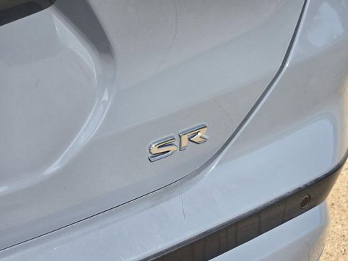 Used 2022 Nissan Kicks SR FWD image 8