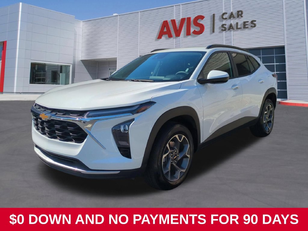 Used 2026 Chevrolet Trax LT FWD image 1