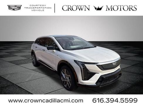 Used 2025 Cadillac Optiq Luxury 1 w/ LPO, Floor Liner Package image 1