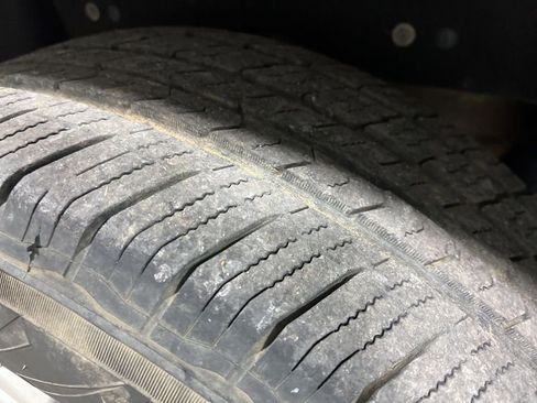 Used 2018 Chevrolet Tahoe LT image 38