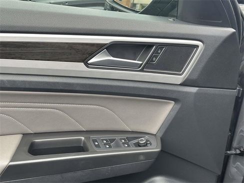 Used 2022 Volkswagen Atlas SE image 14