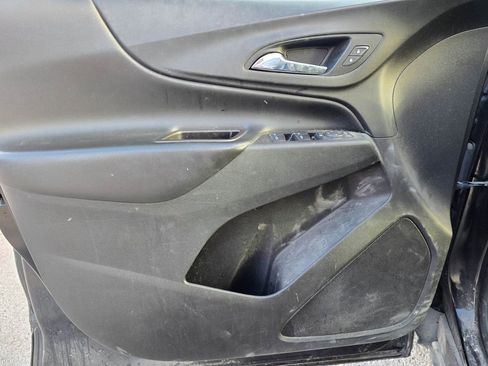 Used 2021 Chevrolet Equinox LT image 9