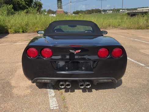 Used 2008 Chevrolet Corvette Convertible w/ Preferred Equipment Group RWD image 5